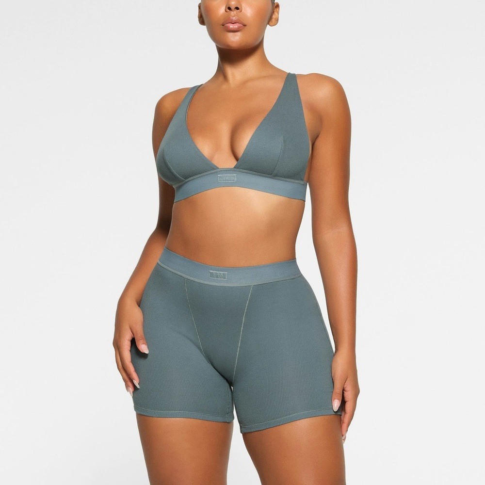 NWT SKIMS Cotton Rib Boxer, Medium, Color Kyanite (blue)